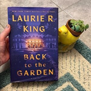 Back to the Garden Book by Laurie R. King